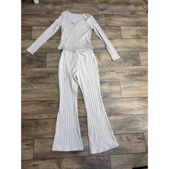 Lot 21 Pcs -Girl teen mix clothing lot size medium new & gently used great names - Picture 1 of 16